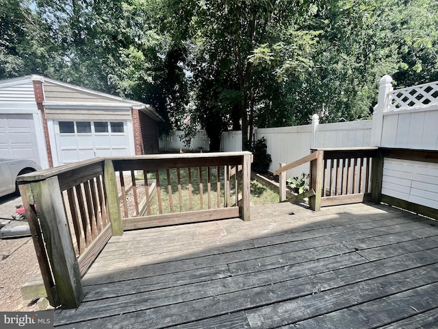 217 Bartlett Ave, Sharon Hill, PA 19079 - deck with an outbuilding and a garage