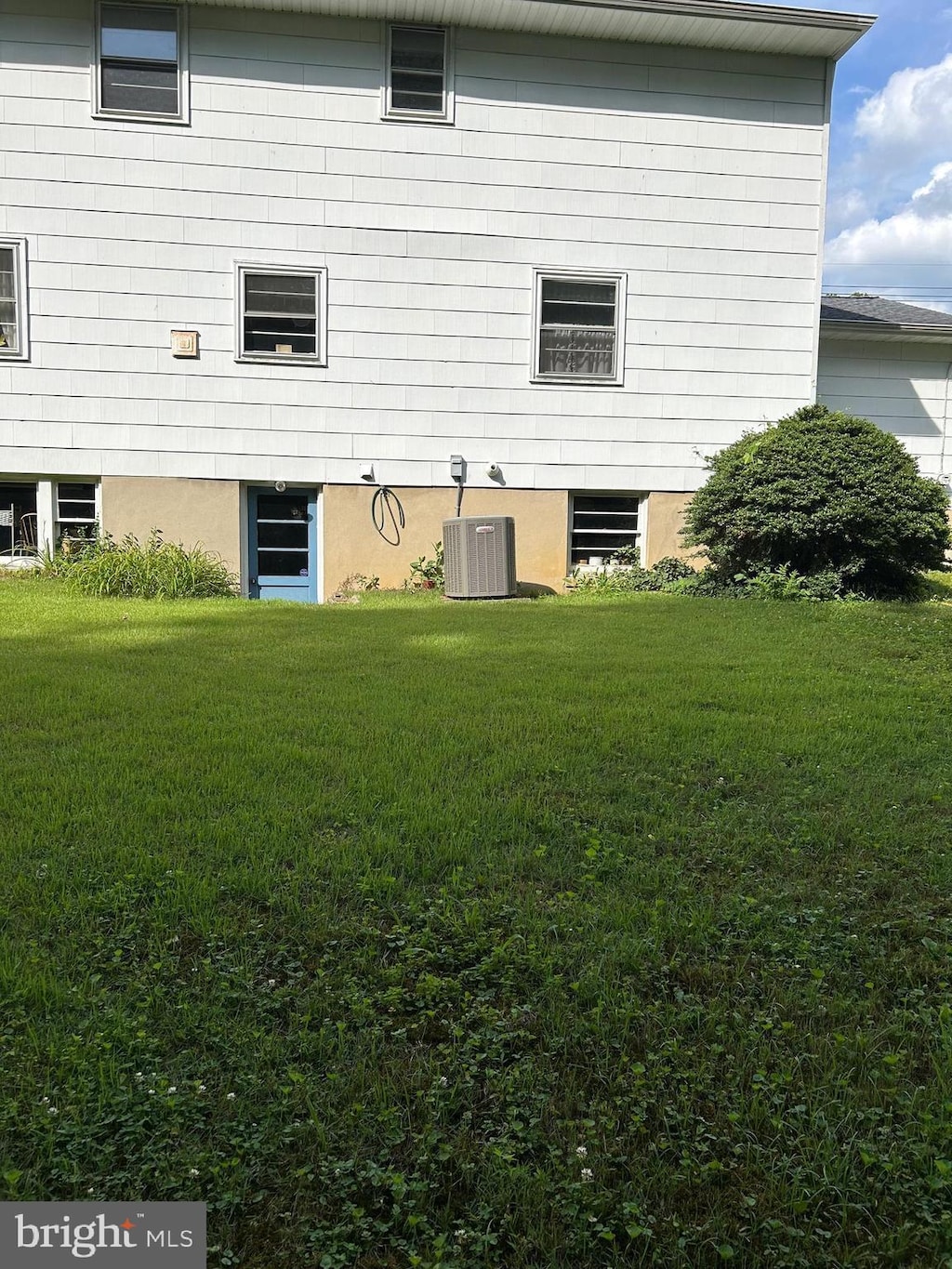 212 Walt Whitman Blvd, Cherry Hill, NJ 08003 - back of property featuring a lawn