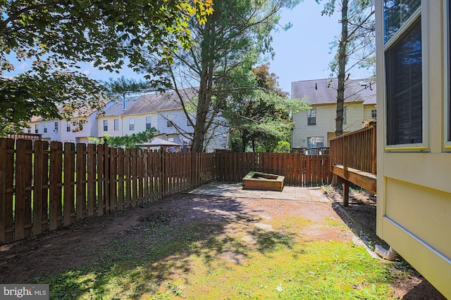 4845 Wainwright Cir, Owings Mills, MD 21117 - fenced backyard with a residential view
