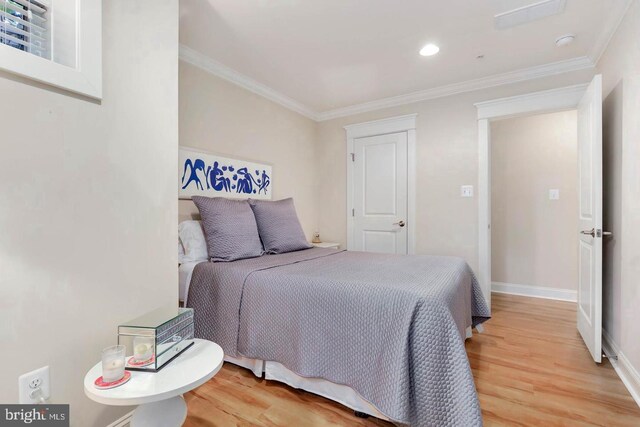 1904 Vermont Ave NW Unit A, Washington, DC 20001 - bedroom with light wood-style flooring, ornamental molding, and recessed lighting