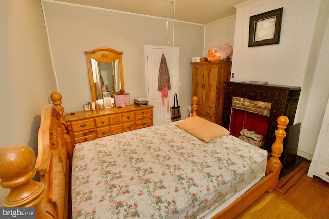 4425 E Howell St, Philadelphia, PA 19135 - bedroom featuring crown molding and wood finished floors