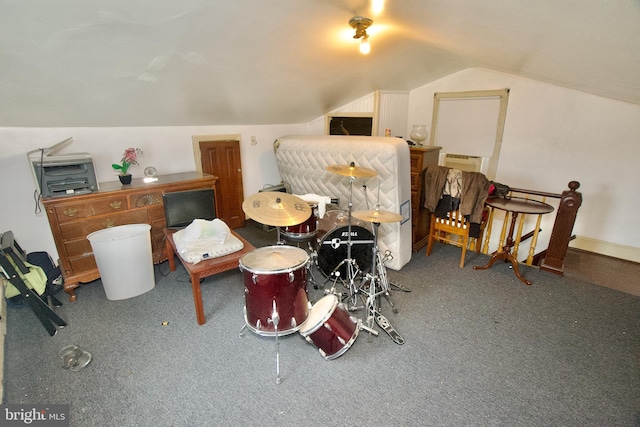 4425 E Howell St, Philadelphia, PA 19135 - bonus room featuring vaulted ceiling and carpet
