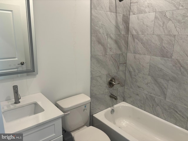 2209 N 7th St, Philadelphia, PA 19133 - full bathroom with vanity and  shower combination