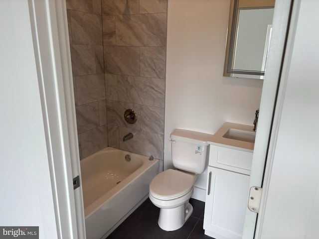 2209 N 7th St, Philadelphia, PA 19133 - bathroom featuring vanity, bathtub / shower combination, and tile patterned floors