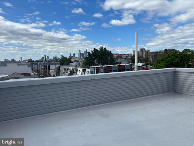2209 N 7th St, Philadelphia, PA 19133 - balcony featuring a skyline view