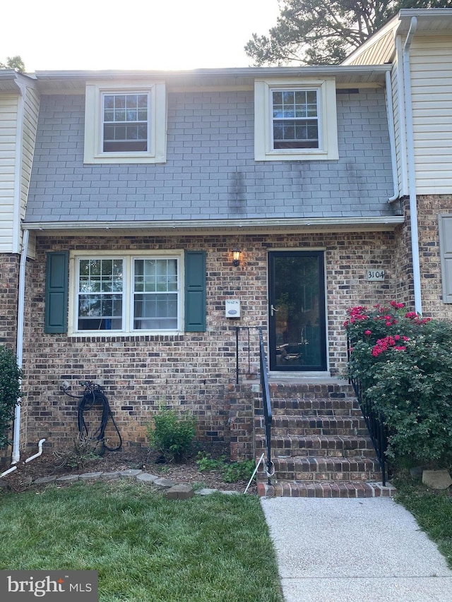 3104 S Battlebridge Dr, North Chesterfield, VA 23224 - view of property with brick siding