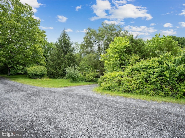 22 No Name Ln, Kearneysville, WV 25430