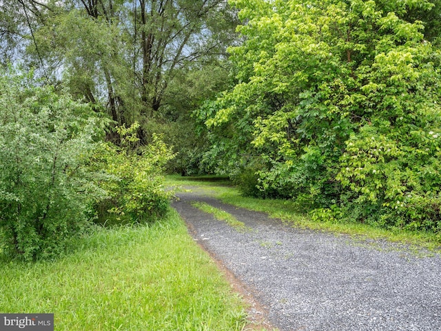 22 No Name Ln, Kearneysville, WV 25430
