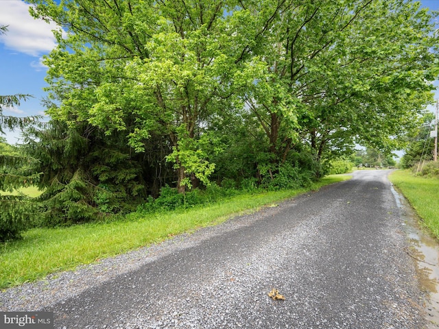 22 No Name Ln, Kearneysville, WV 25430
