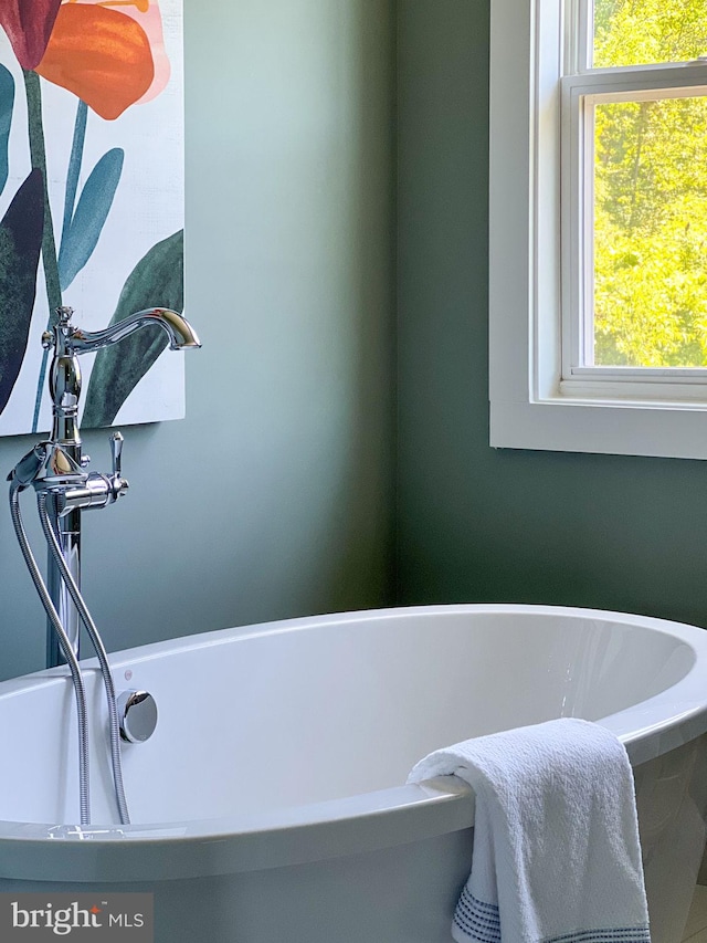 23 Old, Banks, Fredericksburg, VA 22406 - full bath with a freestanding bath