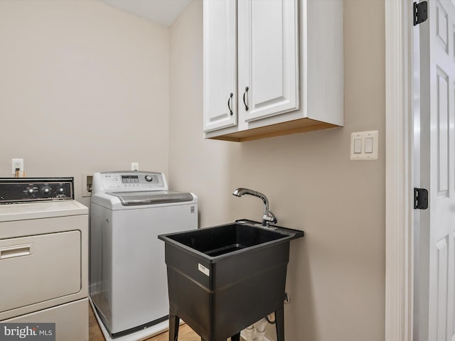 1015 S Creek View Ct, Churchton, MD 20733 - washroom featuring cabinet space and independent washer and dryer