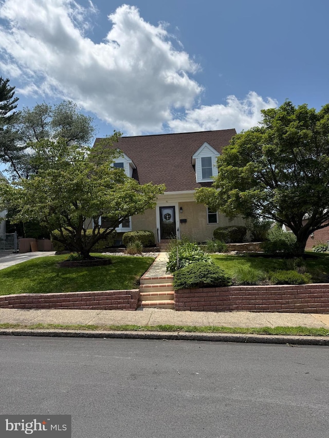51 E Ann Rd, Broomall, PA 19008 - cape cod-style house with a front lawn