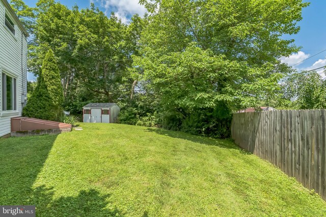2303 Mulberry Ln, Lafayette Hill, PA 19444 - view of yard featuring a storage shed
