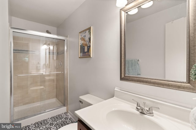 3086 Bridgeton Ct, Woodbridge, VA 22192 - full bath featuring vanity, a stall shower, and tile patterned floors