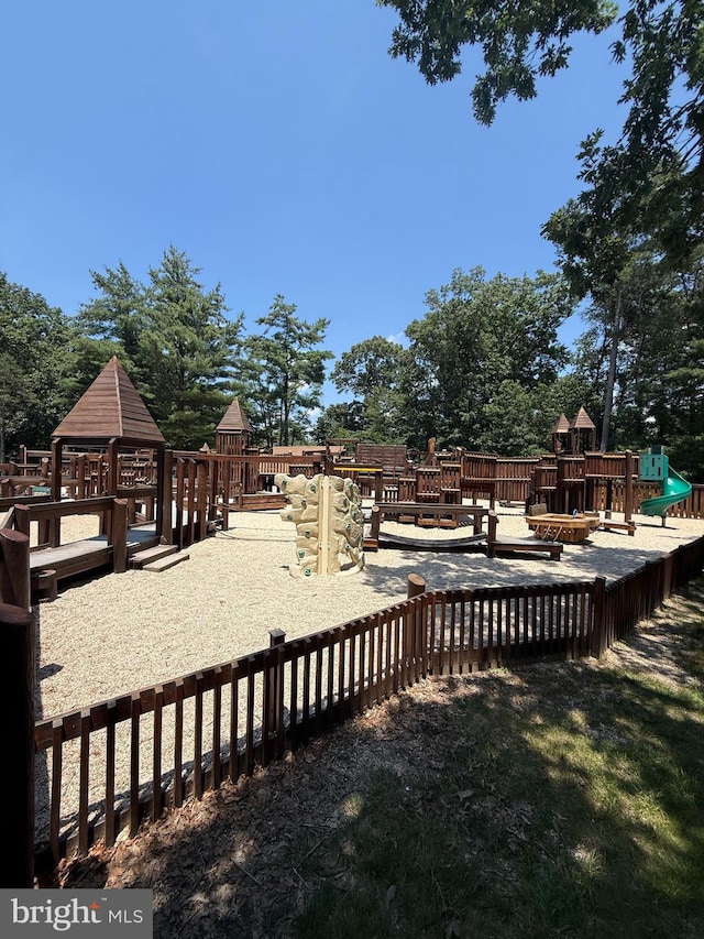 3086 Bridgeton Ct, Woodbridge, VA 22192 - view of yard