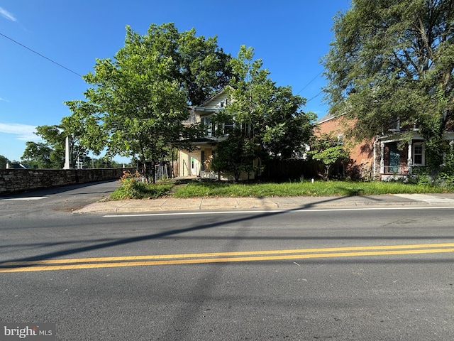381 National Ave, Winchester, VA 22601 - view of obstructed view of property