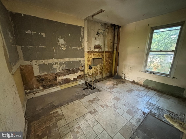381 National Ave, Winchester, VA 22601 - view of unfurnished living room