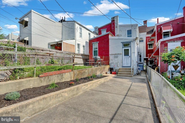 1243 Buttonwood St, Reading, PA 19604 - view of front of property featuring entry steps