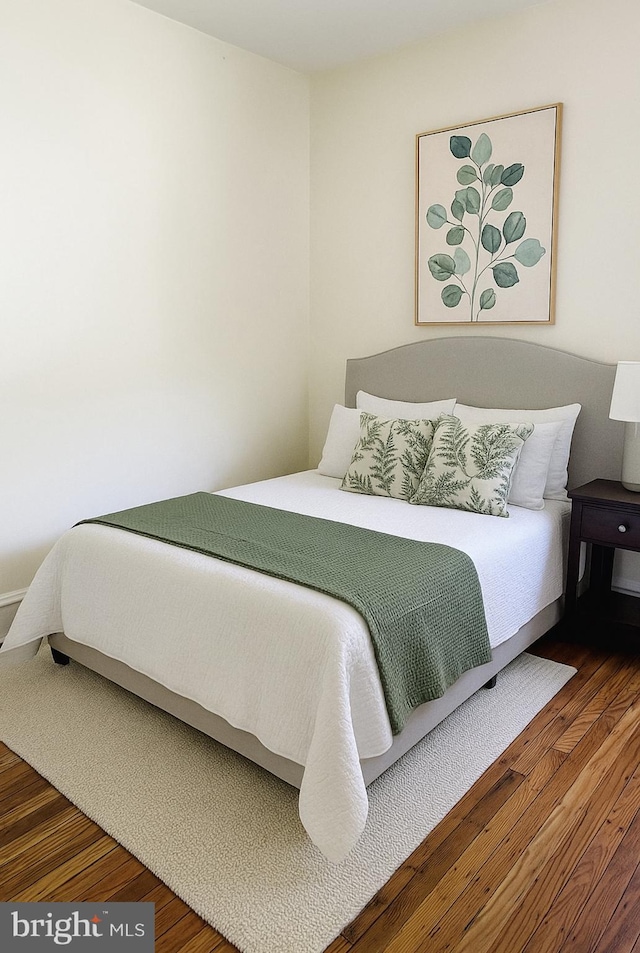 669 Long Ln, Upper Darby, PA 19082 - bedroom featuring wood finished floors