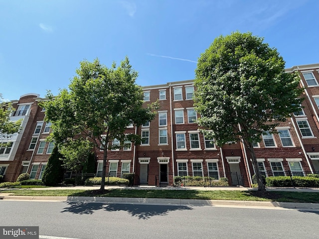 3052 Rittenhouse Cir Unit 52, Fairfax, VA 22031 - view of building exterior