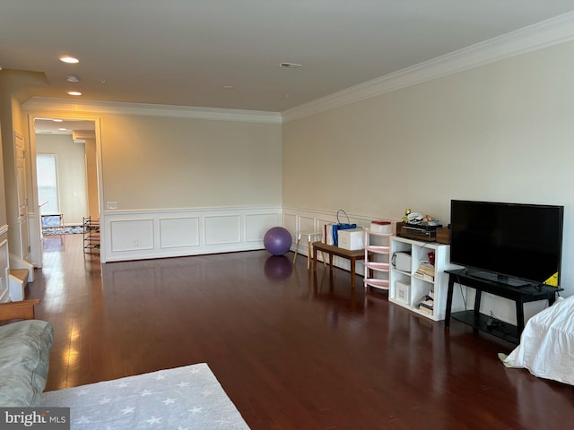 3052 Rittenhouse Cir Unit 52, Fairfax, VA 22031 - exercise area featuring crown molding, wood finished floors, recessed lighting, and a wainscoted wall