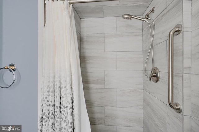 6988 Hanover Pkwy Unit 1, Greenbelt, MD 20770 - full bathroom with tiled shower