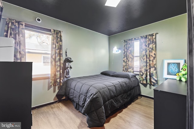 31 Gallaway Ln, Willingboro, NJ 08046 - bedroom featuring light wood-type flooring and baseboards