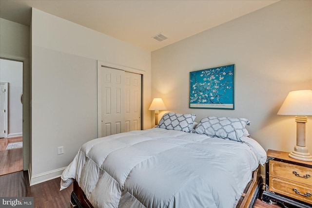 16 Monte Carlo Dr, Hamilton, NJ 08691 - bedroom featuring wood finished floors and a closet