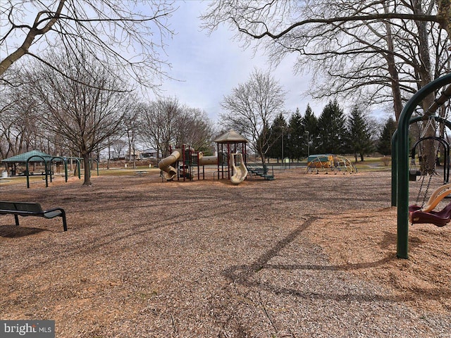 607 Salem Ave, Hagerstown, MD 21740 - view of community playground