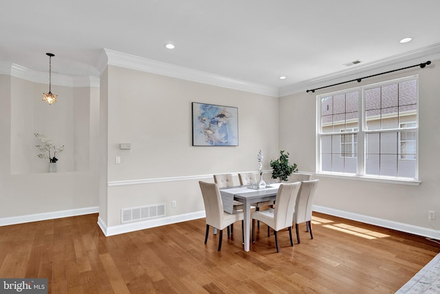 32 Brewster Ct, Pennington, NJ 08534 - dining space featuring crown molding, wood finished floors, and recessed lighting