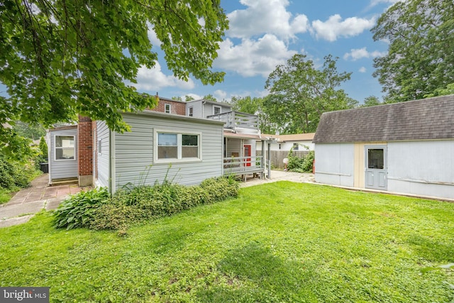 661 Schoolside Ln, Swarthmore, PA 19081 - view of green lawn with a shed