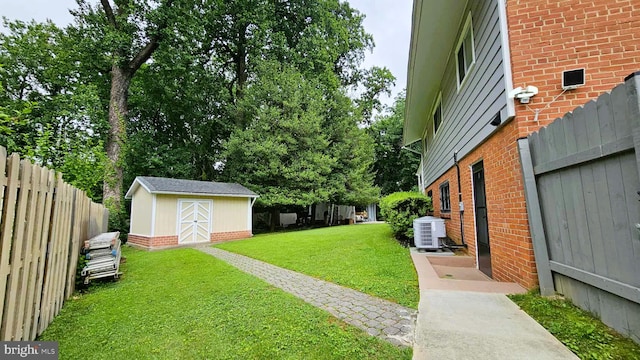 4753 Pomponio Pl, Annandale, VA 22003 - fenced backyard featuring a storage unit