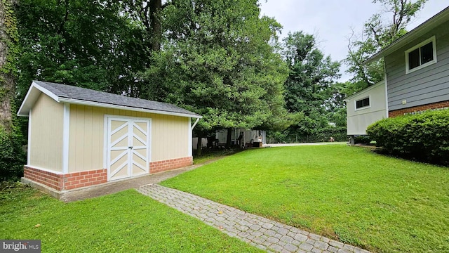4753 Pomponio Pl, Annandale, VA 22003 - view of grassy yard featuring a shed