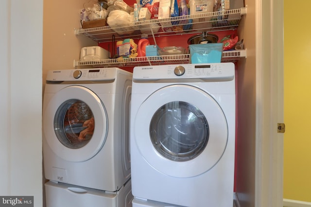 909 S 3rd St, Lebanon, PA 17042 - laundry room featuring washer and dryer
