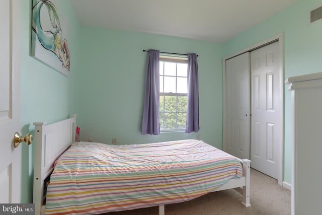 909 S 3rd St, Lebanon, PA 17042 - bedroom featuring carpet flooring and a closet