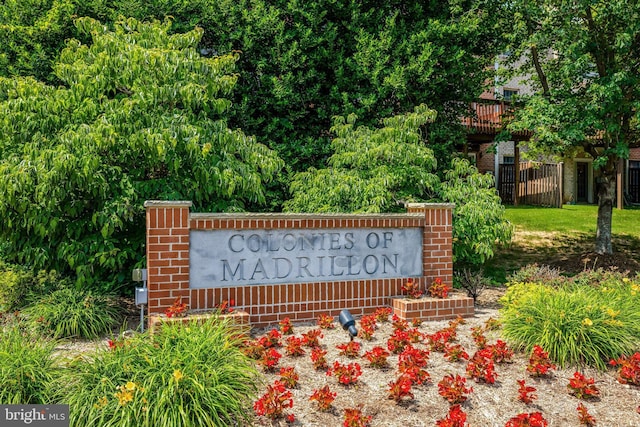 8162 Madrillon Ct, Vienna, VA 22182 - view of community sign