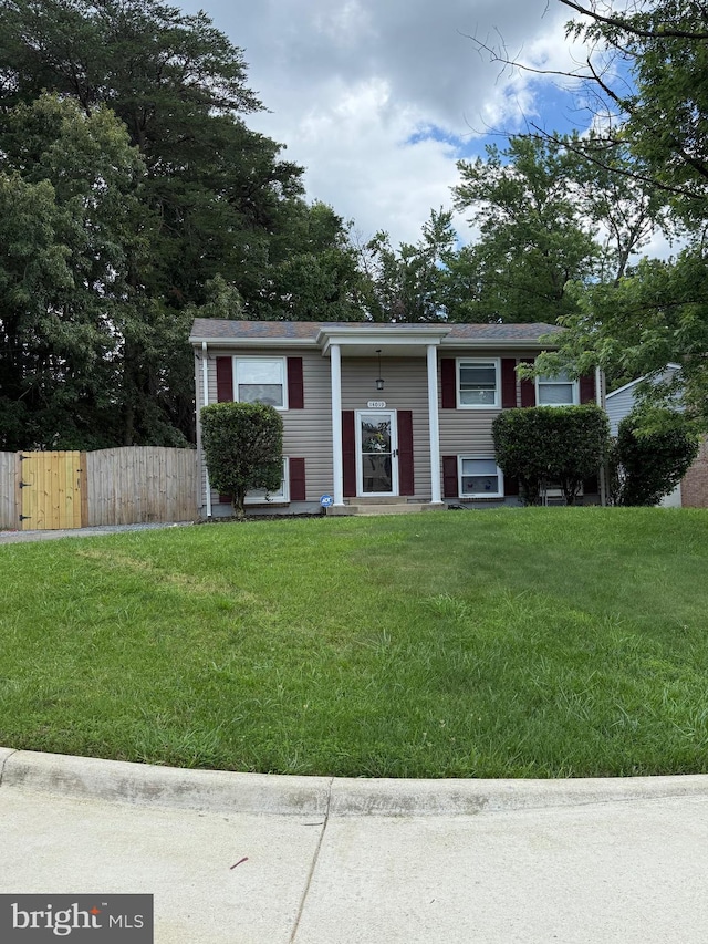 14019 Lindendale Rd, Woodbridge, VA 22193 - view of bi-level home