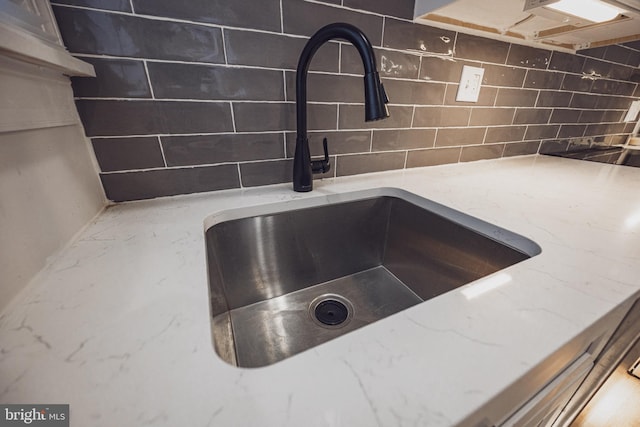 7127 Woolston Ave, Philadelphia, PA 19138 - kitchen view of backsplash and light stone countertops