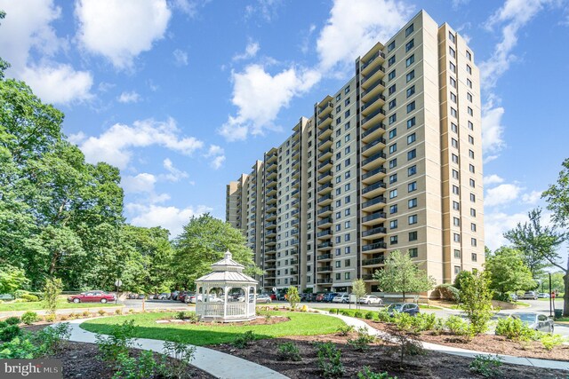 307 Yoakum Pkwy Unit 716, Alexandria, VA 22304 - view of apartment building / complex