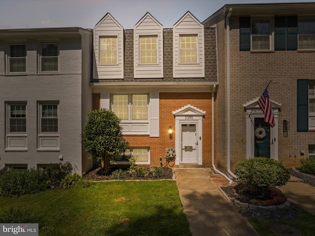 3390 Whipple Ct, Annandale, VA 22003 - view of property featuring brick siding and a front yard