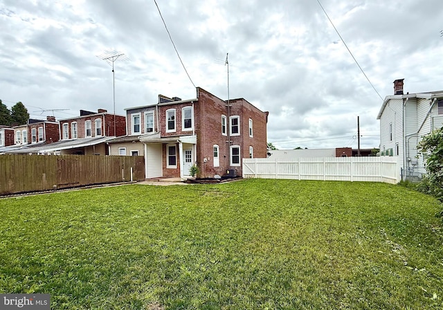 325 Pine St, Hanover, PA 17331 - back of property with brick siding