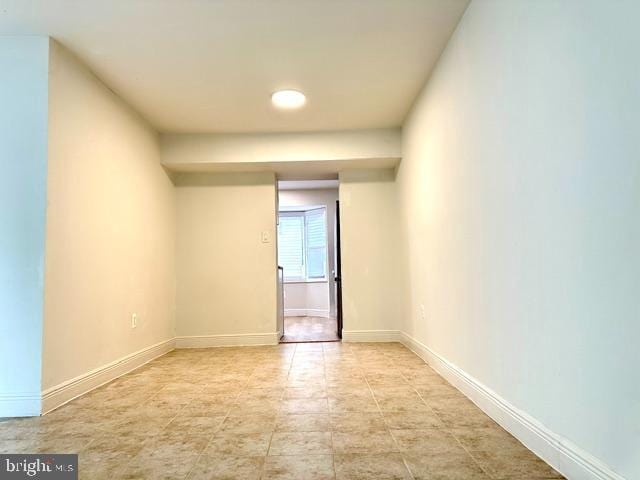 7851 W Point Ct, Manassas, VA 20109 - spare room featuring baseboards
