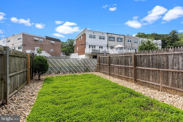 3647 Friar Rd, Philadelphia, PA 19154 - fenced backyard with a residential view