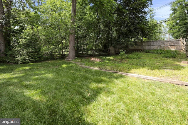 201 Laurence Dr, Moorestown, NJ 08057 - view of yard