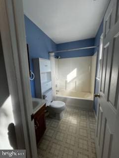 8535 Colony Cir, Easton, MD 21601 - bathroom with washtub / shower combination and vanity