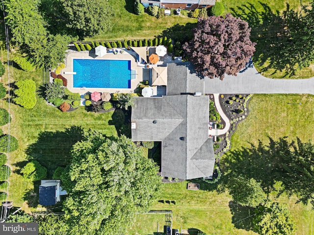 1512 Marsh Rd, Wilmington, DE 19803 - bird's eye view of a pool