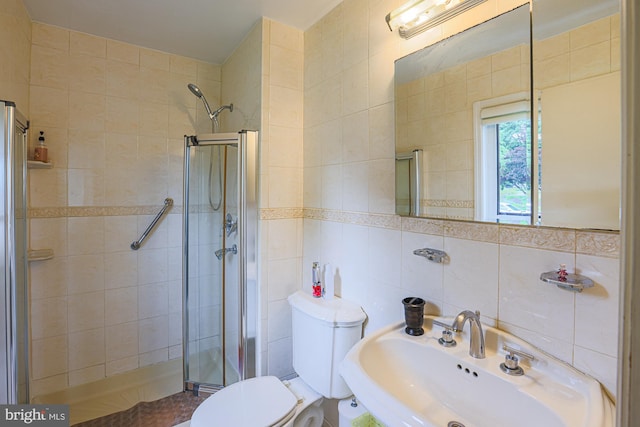 7119 Pheasant Cross Dr, Baltimore, MD 21209 - full bath featuring tile walls and a stall shower