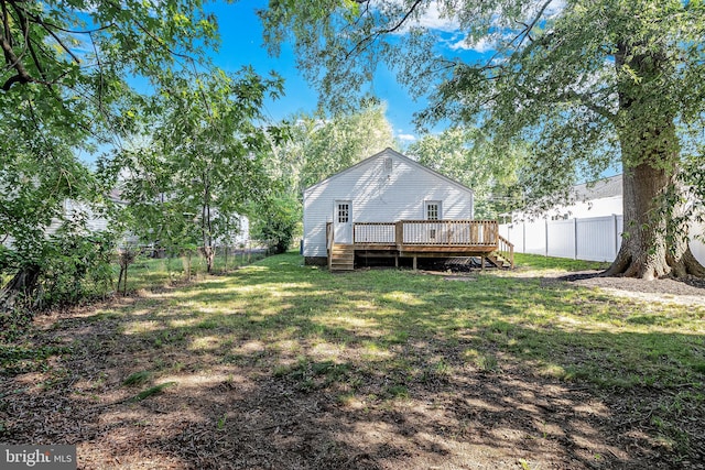 925 Barron Ave, Baltimore, MD 21221 - fenced backyard featuring a wooden deck