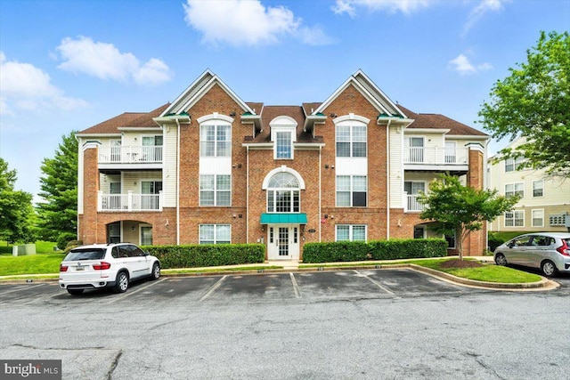 2500 Driftwood Ct Unit 3B, Frederick, MD 21702 - view of building exterior featuring uncovered parking