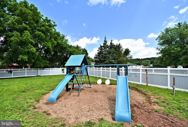 1437 Hilltop Rd, Pottstown, PA 19464 - view of community jungle gym